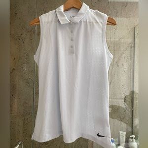 Nike sleeveless golf top